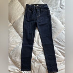 Levi's Dark Blue High Rise Women's Skinny Jeans